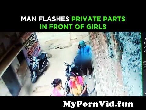 Indian Dick Flash Gets Caught College Girl