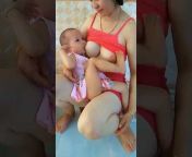 Mombreast Feed