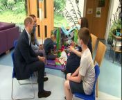 The Duchess of Cambridge lent a hand to youngsters with artwork at a children&#39;s hospice - telling one girl &#92;
