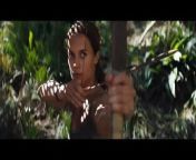 Lara Croft (Alicia Vikander) is the fiercely independent daughter of an eccentric adventurer who vanished when she was scarcely a teen. Now a young woman of 21 without any real focus or purpose, Lara navigates the chaotic streets of trendy East London as a bike courier, barely making the rent. Determined to forge her own path, she refuses to take the reins of her father’s global empire just as staunchlyassherejectstheideathathe’strulygone.