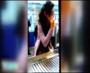 Loud Chinese tourist slapped by customs officer at Manila International Airport. Angry airline passenger waves US passport in face of airport staff, thinks she’s a VIP.