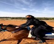 Arabic Girl Horse Riding - Pakistan Trap Music from girl riding on bla