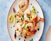 Using the air fryer is a healthy and easy way to make shrimp. Plus, it requires minimal clean up! Serve these as an app or toss with pasta for a quick dinner.