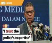 The home minister says the police ‘know what they’re doing’, but adds that they may file their own report and then launch an investigation.&#60;br/&#62;&#60;br/&#62;&#60;br/&#62;Read More: https://www.freemalaysiatoday.com/category/nation/2024/04/04/saifuddin-defends-no-report-no-probe-over-akmals-photo/ &#60;br/&#62;&#60;br/&#62;Laporan Lanjut: https://www.freemalaysiatoday.com/category/bahasa/tempatan/2024/04/04/dakwaan-tahanan-didera-hrw-belum-sedia-berjumpa-kata-saifuddin/&#60;br/&#62;&#60;br/&#62;Free Malaysia Today is an independent, bi-lingual news portal with a focus on Malaysian current affairs.&#60;br/&#62;&#60;br/&#62;Subscribe to our channel - http://bit.ly/2Qo08ry&#60;br/&#62;------------------------------------------------------------------------------------------------------------------------------------------------------&#60;br/&#62;Check us out at https://www.freemalaysiatoday.com&#60;br/&#62;Follow FMT on Facebook: https://bit.ly/49JJoo5&#60;br/&#62;Follow FMT on Dailymotion: https://bit.ly/2WGITHM&#60;br/&#62;Follow FMT on X: https://bit.ly/48zARSW &#60;br/&#62;Follow FMT on Instagram: https://bit.ly/48Cq76h&#60;br/&#62;Follow FMT on TikTok : https://bit.ly/3uKuQFp&#60;br/&#62;Follow FMT Berita on TikTok: https://bit.ly/48vpnQG &#60;br/&#62;Follow FMT Telegram - https://bit.ly/42VyzMX&#60;br/&#62;Follow FMT LinkedIn - https://bit.ly/42YytEb&#60;br/&#62;Follow FMT Lifestyle on Instagram: https://bit.ly/42WrsUj&#60;br/&#62;Follow FMT on WhatsApp: https://bit.ly/49GMbxW &#60;br/&#62;------------------------------------------------------------------------------------------------------------------------------------------------------&#60;br/&#62;Download FMT News App:&#60;br/&#62;Google Play – http://bit.ly/2YSuV46&#60;br/&#62;App Store – https://apple.co/2HNH7gZ&#60;br/&#62;Huawei AppGallery - https://bit.ly/2D2OpNP&#60;br/&#62;&#60;br/&#62;#FMTNews #SaifuddinNasutionIsmail #TrustPoliceExpertise #AkmalSaleh