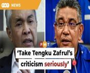 Ilham Centre’s Hisommudin Bakar says Tengku Zafrul Aziz’s criticism of the state chapter’s ‘lukewarm efforts to revive itself’ must be taken seriously.&#60;br/&#62;&#60;br/&#62;Read More: &#60;br/&#62;https://www.freemalaysiatoday.com/category/nation/2024/04/11/zahid-should-consider-revamping-selangor-umno-says-analyst/&#60;br/&#62;&#60;br/&#62;Laporan Lanjut: &#60;br/&#62;https://www.freemalaysiatoday.com/category/bahasa/tempatan/2024/04/11/pertimbang-rombak-umno-selangor-zahid-diberitahu/&#60;br/&#62;&#60;br/&#62;Free Malaysia Today is an independent, bi-lingual news portal with a focus on Malaysian current affairs.&#60;br/&#62;&#60;br/&#62;Subscribe to our channel - http://bit.ly/2Qo08ry&#60;br/&#62;------------------------------------------------------------------------------------------------------------------------------------------------------&#60;br/&#62;Check us out at https://www.freemalaysiatoday.com&#60;br/&#62;Follow FMT on Facebook: https://bit.ly/49JJoo5&#60;br/&#62;Follow FMT on Dailymotion: https://bit.ly/2WGITHM&#60;br/&#62;Follow FMT on X: https://bit.ly/48zARSW &#60;br/&#62;Follow FMT on Instagram: https://bit.ly/48Cq76h&#60;br/&#62;Follow FMT on TikTok : https://bit.ly/3uKuQFp&#60;br/&#62;Follow FMT Berita on TikTok: https://bit.ly/48vpnQG &#60;br/&#62;Follow FMT Telegram - https://bit.ly/42VyzMX&#60;br/&#62;Follow FMT LinkedIn - https://bit.ly/42YytEb&#60;br/&#62;Follow FMT Lifestyle on Instagram: https://bit.ly/42WrsUj&#60;br/&#62;Follow FMT on WhatsApp: https://bit.ly/49GMbxW &#60;br/&#62;------------------------------------------------------------------------------------------------------------------------------------------------------&#60;br/&#62;Download FMT News App:&#60;br/&#62;Google Play – http://bit.ly/2YSuV46&#60;br/&#62;App Store – https://apple.co/2HNH7gZ&#60;br/&#62;Huawei AppGallery - https://bit.ly/2D2OpNP&#60;br/&#62;&#60;br/&#62;#FMTNews #ZahidHamidi #TengkuZafrul #UmnoSelangor #HisommudinBakar #Revamp