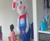 Not all wholesome surprises elicit happy reactions, and this comical footage is proof of it. &#60;br/&#62;&#60;br/&#62;Shared by Kyien, the chucklesome video features her baby son&#39;s unexpected reaction to meeting the Easter Bunny. &#60;br/&#62;&#60;br/&#62;&#92;