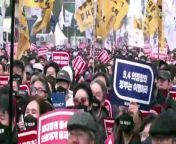 South Korea&#39;s government announced a compromise in its medical reform plans on Friday (April 19) in a bid to end a two-month walkout by doctors, and also said President Yoon Suk Yeol would meet the opposition leader for the first time after two years in office. - REUTERS