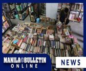 WATCH: Workers at a bookstore along Quezon Avenue in Quezon City are busy arranging a wide range of books. The store sells books by the kilo, with prices ranging from P80 to P295, depending on the genre.&#60;br/&#62;&#60;br/&#62;This initiative aims to make books more affordable and accessible to all Filipinos while encouraging more people to develop reading habits. (MB Video by Mark Balmores)&#60;br/&#62;&#60;br/&#62;Subscribe to the Manila Bulletin Online channel! - https://www.youtube.com/TheManilaBulletin&#60;br/&#62;&#60;br/&#62;Visit our website at http://mb.com.ph&#60;br/&#62;Facebook: https://www.facebook.com/manilabulletin &#60;br/&#62;Twitter: https://www.twitter.com/manila_bulletin&#60;br/&#62;Instagram: https://instagram.com/manilabulletin&#60;br/&#62;Tiktok: https://www.tiktok.com/@manilabulletin&#60;br/&#62;&#60;br/&#62;#ManilaBulletinOnline&#60;br/&#62;#ManilaBulletin&#60;br/&#62;#LatestNews&#60;br/&#62;