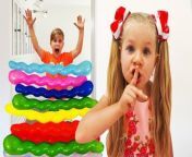 In this funny pretend video, Diana makes a colorful door with balloons to keep Roma in his room. Do not miss this funny story for kids by Diana and Roma.