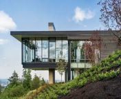 More photos on https://www.architectural.diamonds and Instagram: https://instagram.com/architectural.diamonds or Facebook: https://www.facebook.com/architectural.diamonds - Retweet our content: https://twitter.com/archidiamonds&#60;br/&#62;&#60;br/&#62;Scott &#124; Edwards Architecture: Five Peaks Lookout sits at the heart of Oregon’s wine country in the Chehalem Mountains. Perched on a site offering expansive views of five different mountains (Jefferson, Hood, Adams, St. Helens, and Rainier), maximizing the scenery while maintaining an intimate connection to the sloped landscape posed a design challenge. With this challenge also came an opportunity to create a solution unique to the site and the client’s vision.&#60;br/&#62;&#60;br/&#62;Instagram: https://instagram.com/architectural.diamonds&#60;br/&#62;Facebook: https://facebook.com/architectural.diamonds&#60;br/&#62;Twitter: https://twitter.com/archidiamonds&#60;br/&#62;Tumblr: http://architecturaldiamonds.tumblr.com&#60;br/&#62;Ello: https://ello.co/architecturaldiamonds&#60;br/&#62;Pillowfort: https://www.pillowfort.social/architecturaldiamonds&#60;br/&#62;Dailymotion: https://www.dailymotion.com/architecturaldiamonds&#60;br/&#62;Pinterest: https://www.pinterest.de/architecturaldiamonds&#60;br/&#62;TikTok: https://www.tiktok.com/@architectural.diamonds&#60;br/&#62;Official Blog: https://www.architectural.diamonds&#60;br/&#62;Consulting Company: http://freitag.immobilien (ad)&#60;br/&#62;&#60;br/&#62;Architectural Diamonds accepts projects from architects and creatives globally. Send us your work and we shall publish it if it’s good enough. By submitting your projects, Architectural Diamonds has the full right to share the materials above on its social media channels. Please make sure to send all images, photos and videos by using these free file-transfer services: Dropbox or Google drive.&#60;br/&#62;&#60;br/&#62;Architectural Diamonds is a Architecture Blog, Architect&#39;s Newspaper &amp; Design Award in the Seychelles.