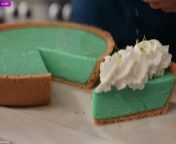 &#39;Mountain Dew pie&#39; and return of &#39;Choco Taco&#39; unveiled in Taco Bell&#39;s Apple-style showcaseTaco Bell