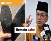 Religious affairs minister Na’im Mokhtar has urged all parties to remain calm.&#60;br/&#62;&#60;br/&#62;Read More: https://www.freemalaysiatoday.com/category/nation/2024/04/07/jakim-to-investigate-shoes-allegedly-bearing-the-word-allah/&#60;br/&#62;&#60;br/&#62;Laporan Lanjut: https://www.freemalaysiatoday.com/category/bahasa/tempatan/2024/04/07/logo-kasut-mirip-kalimah-allah-bertenang-pihak-berkaitan-akan-dipanggil-esok/&#60;br/&#62;&#60;br/&#62;Free Malaysia Today is an independent, bi-lingual news portal with a focus on Malaysian current affairs.&#60;br/&#62;&#60;br/&#62;Subscribe to our channel - http://bit.ly/2Qo08ry&#60;br/&#62;------------------------------------------------------------------------------------------------------------------------------------------------------&#60;br/&#62;Check us out at https://www.freemalaysiatoday.com&#60;br/&#62;Follow FMT on Facebook: https://bit.ly/49JJoo5&#60;br/&#62;Follow FMT on Dailymotion: https://bit.ly/2WGITHM&#60;br/&#62;Follow FMT on X: https://bit.ly/48zARSW &#60;br/&#62;Follow FMT on Instagram: https://bit.ly/48Cq76h&#60;br/&#62;Follow FMT on TikTok : https://bit.ly/3uKuQFp&#60;br/&#62;Follow FMT Berita on TikTok: https://bit.ly/48vpnQG &#60;br/&#62;Follow FMT Telegram - https://bit.ly/42VyzMX&#60;br/&#62;Follow FMT LinkedIn - https://bit.ly/42YytEb&#60;br/&#62;Follow FMT Lifestyle on Instagram: https://bit.ly/42WrsUj&#60;br/&#62;Follow FMT on WhatsApp: https://bit.ly/49GMbxW &#60;br/&#62;------------------------------------------------------------------------------------------------------------------------------------------------------&#60;br/&#62;Download FMT News App:&#60;br/&#62;Google Play – http://bit.ly/2YSuV46&#60;br/&#62;App Store – https://apple.co/2HNH7gZ&#60;br/&#62;Huawei AppGallery - https://bit.ly/2D2OpNP&#60;br/&#62;&#60;br/&#62;#FMTNews #NaimMokhtar #Jakim #Shoes #Controversy