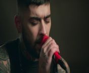 ZAYN - ALIENATED (LIVE PERFORNANCE) (Alienated)&#60;br/&#62;&#60;br/&#62; Film Editor: Steve Beal&#60;br/&#62; Film Director: Chris Piazza&#60;br/&#62; Producer: Dave Cobb, ZAYN&#60;br/&#62; Film Producer: Andrew Dobbins, Eli Cane&#60;br/&#62; Production Company: 24/7 Productions&#60;br/&#62; Composer Lyricist: Zain Javadd Malik&#60;br/&#62;&#60;br/&#62;© 2024 Drop Zed Music, LLC, under an exclusive license to Mercury Records / Republic Records, a division of UMG Recordings, Inc.&#60;br/&#62;