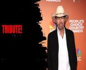 Witness a tear-jerking tribute to the legendary Toby Keith at the CMT Awards.Don&#39;t miss out on this emotional performance! #TobyKeith #CMTAwards #CountryMusic #Legacy #Tribute #MusicIcon