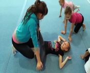 Растяжка у младшей группы Stretching the younger group from group sexxy