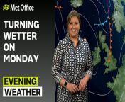 Cloud and outbreaks of rain will continue to spread southwards into northern England and northern Wales with cloud thickening ahead of this. Some parts of southern and eastern England will hold on to dry conditions with clear spells and becoming cold too with a frost possible. Clear spells initially for Northern Ireland but becoming cloudy later – This is the Met Office UK Weather forecast for the evening of 21/04/24. Bringing you today’s weather forecast is Elllena Glaisyer.
