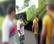 tn7-colision-bus-trailer-2-010524 from nadine xxx video by bus