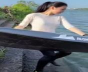 Electric surfboards A surfing video that makes people look happy #surfing #rushwave #jetsurfboard# electric surfboard from cute chubby desi nu